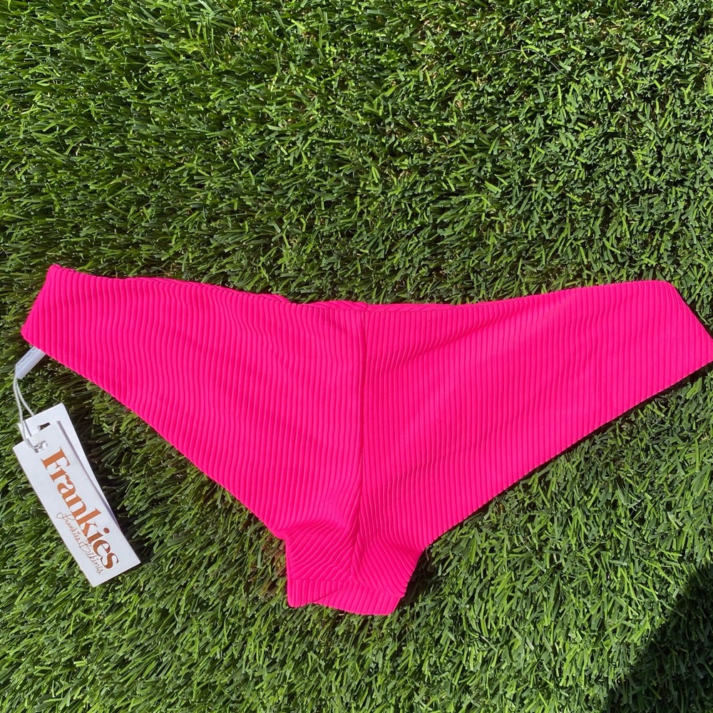 FRANKIES HOT PINK RIBBED BIKINI BOTTOMS